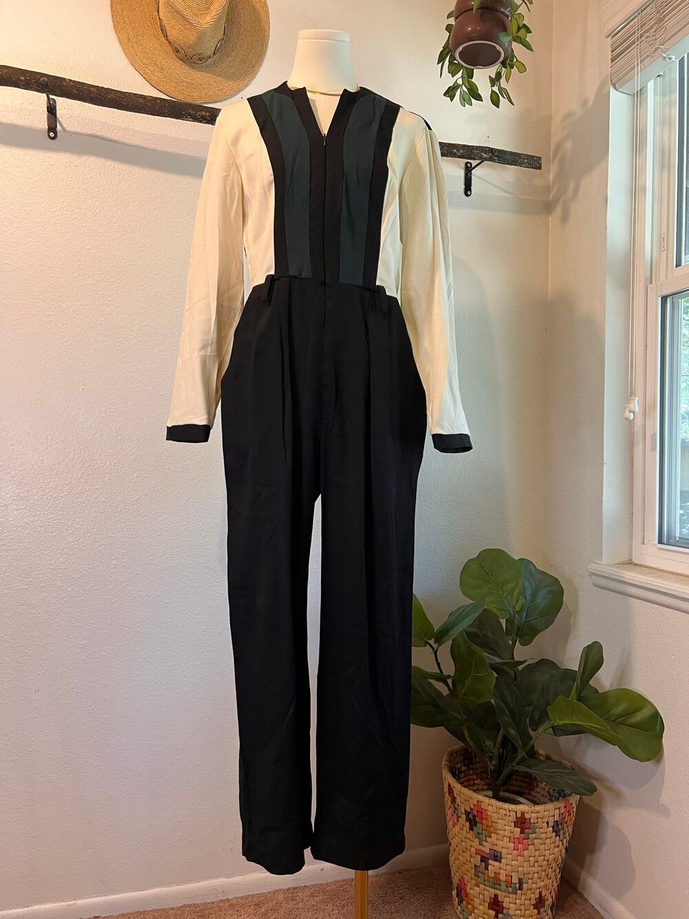 Scarlett 1980s Black Green Long Sleeve Tuxedo Jumpsuit Size Medium